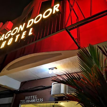 Dragon Door Hotel Sitiawan Exterior foto
